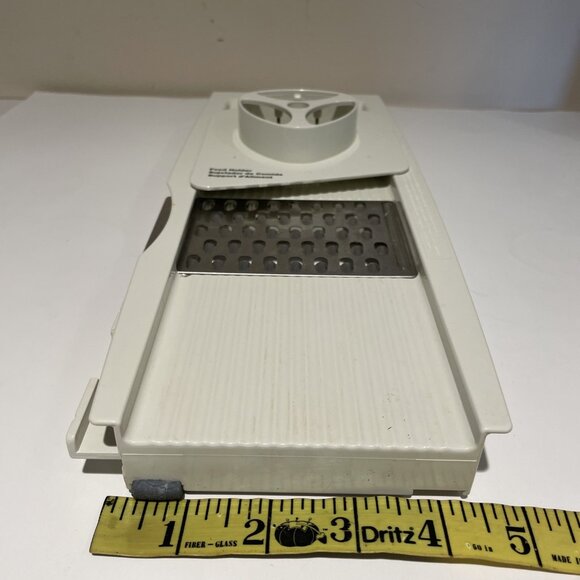 The Pampered Chef Ultimate Slice & Grate Mandoline Slicer 1085 - Picture 8 of 10